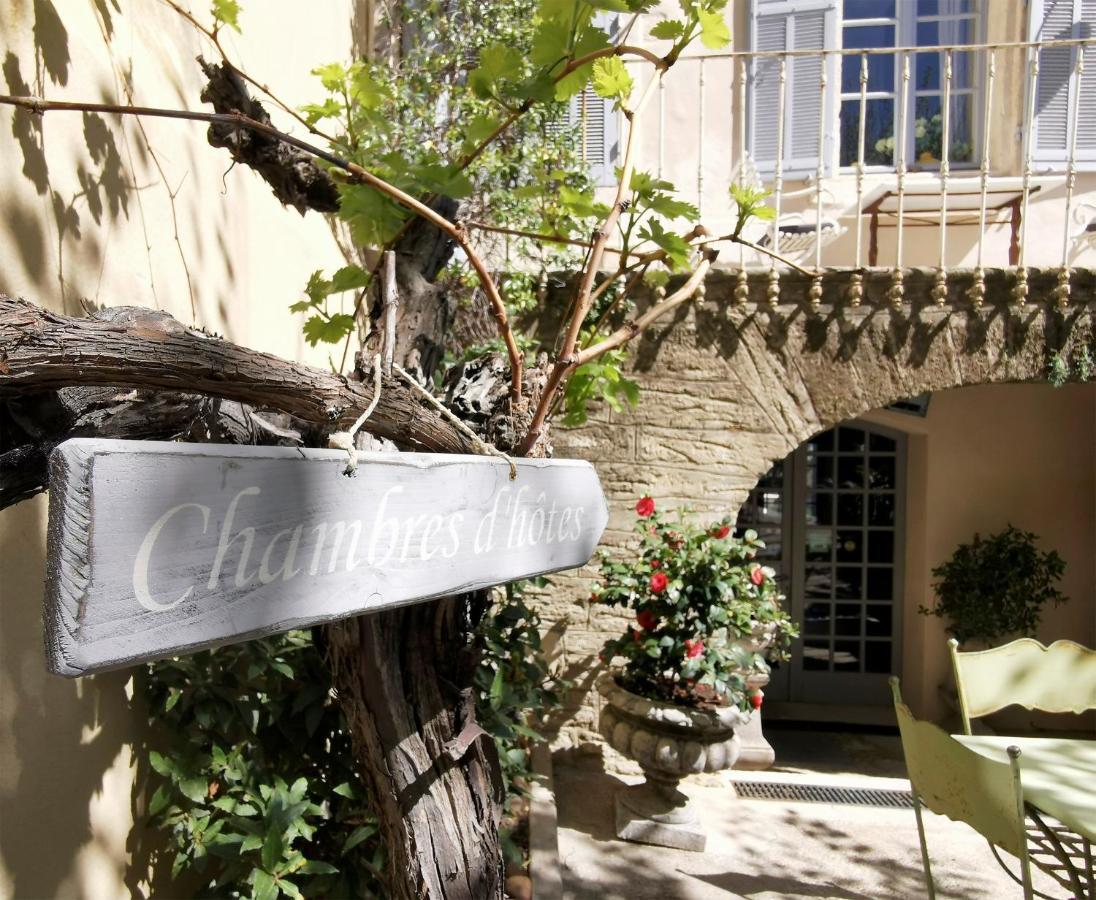 Le Petit Chateau Châteauneuf-de-Gadagne Exteriér fotografie