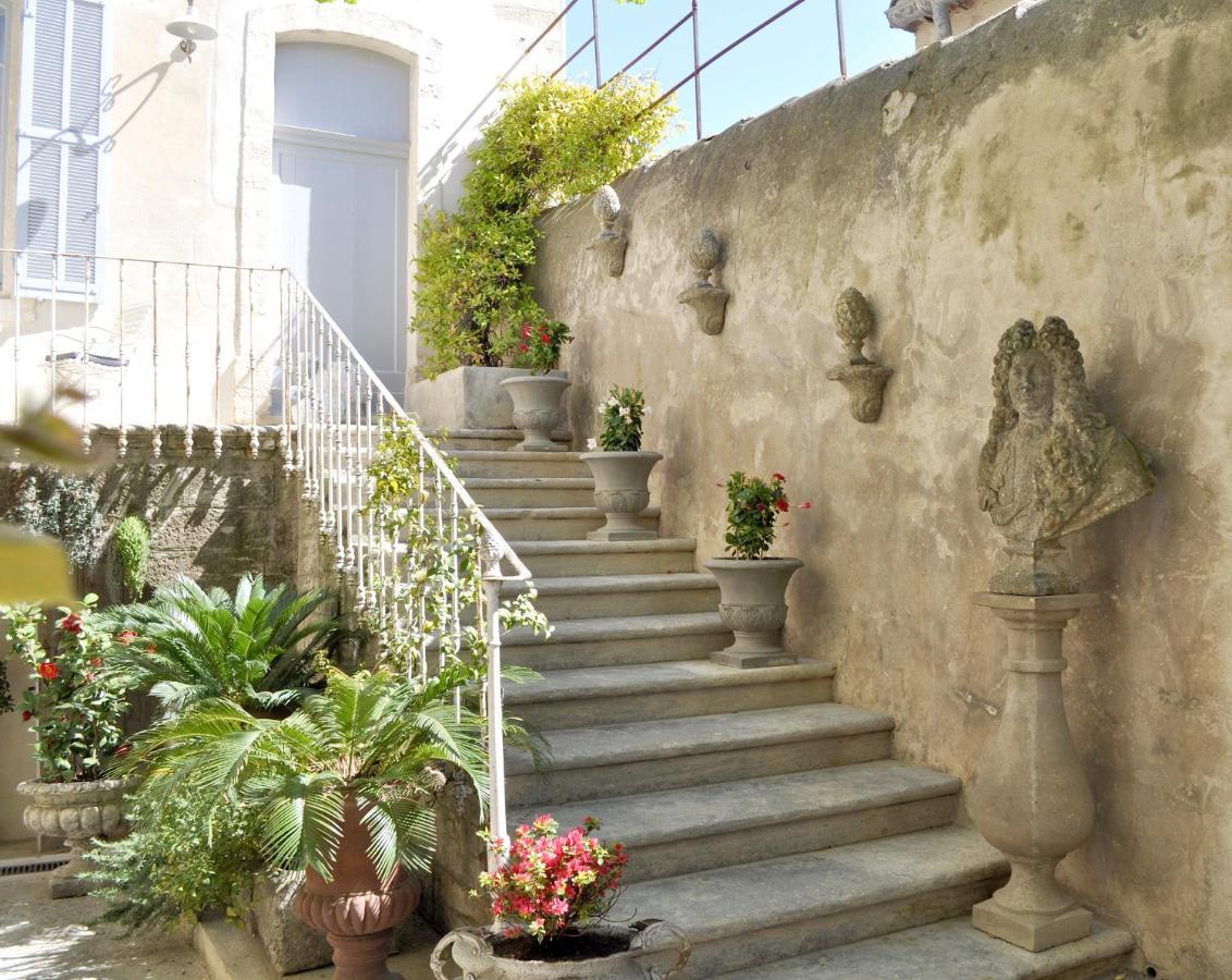 Le Petit Chateau Châteauneuf-de-Gadagne Exteriér fotografie